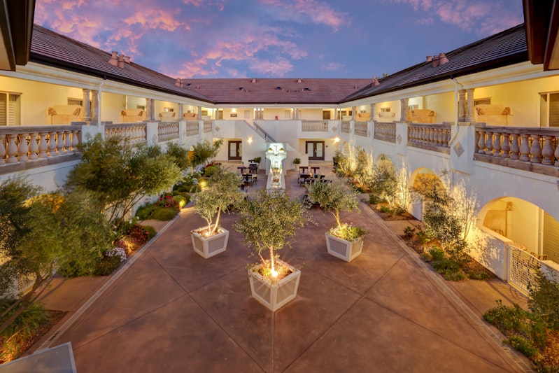 The Lodge at Healdsburg, tapestry Collection by Hilton 36/39