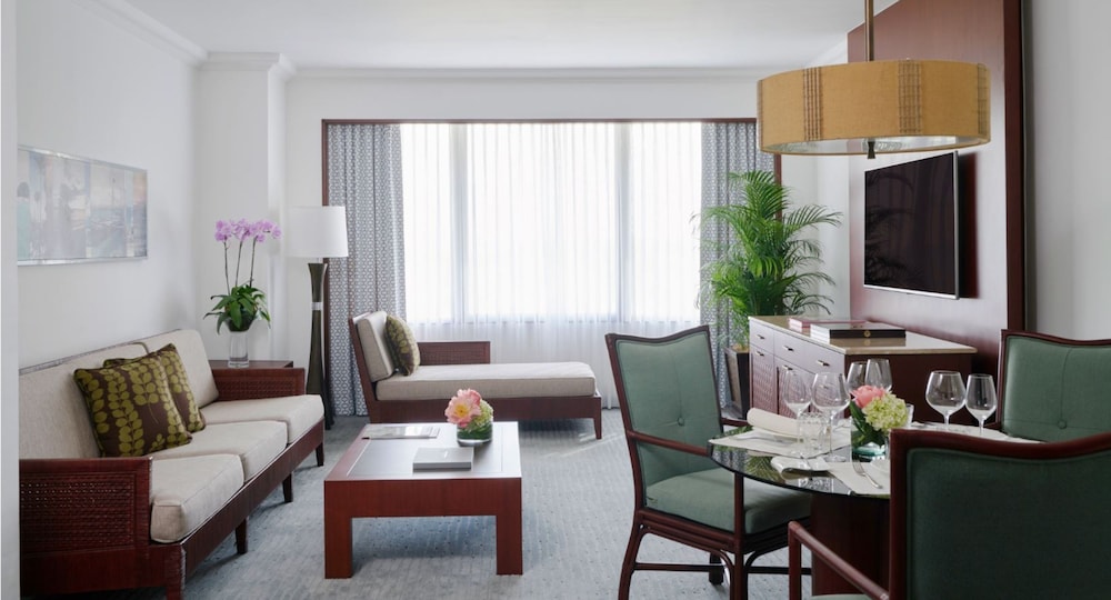 The Peninsula Manila 23/34