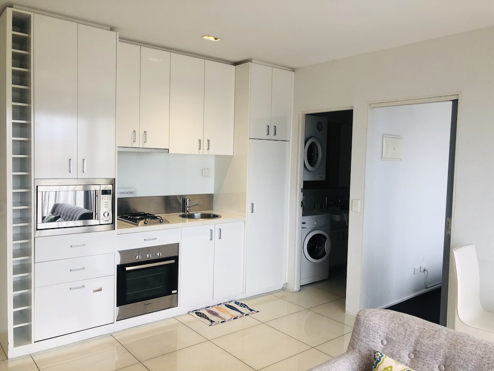 Hiigh Apartments 53/73