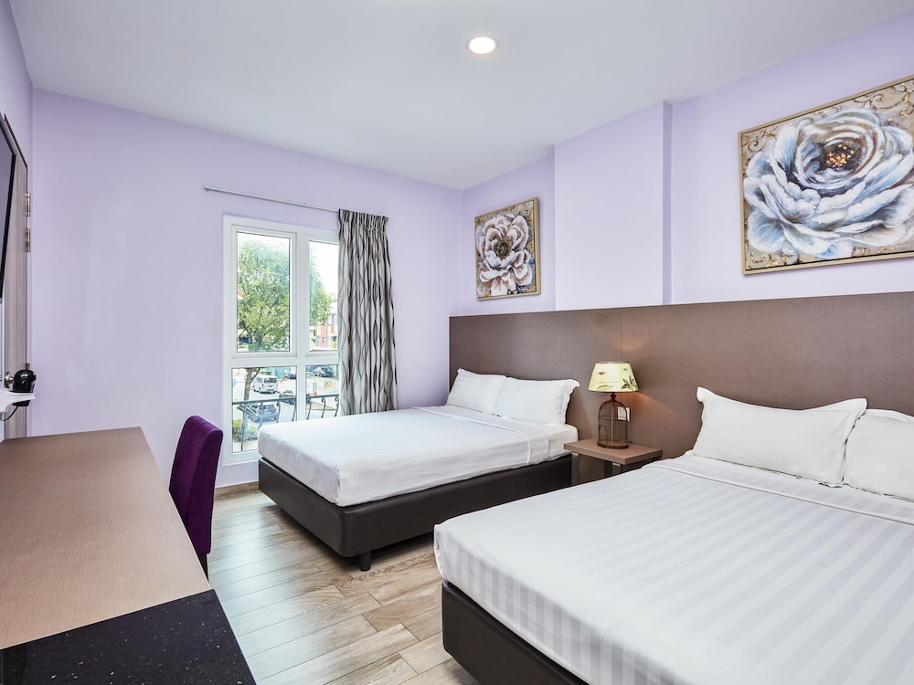 SUPERIOR, 2 DOUBLE BEDS