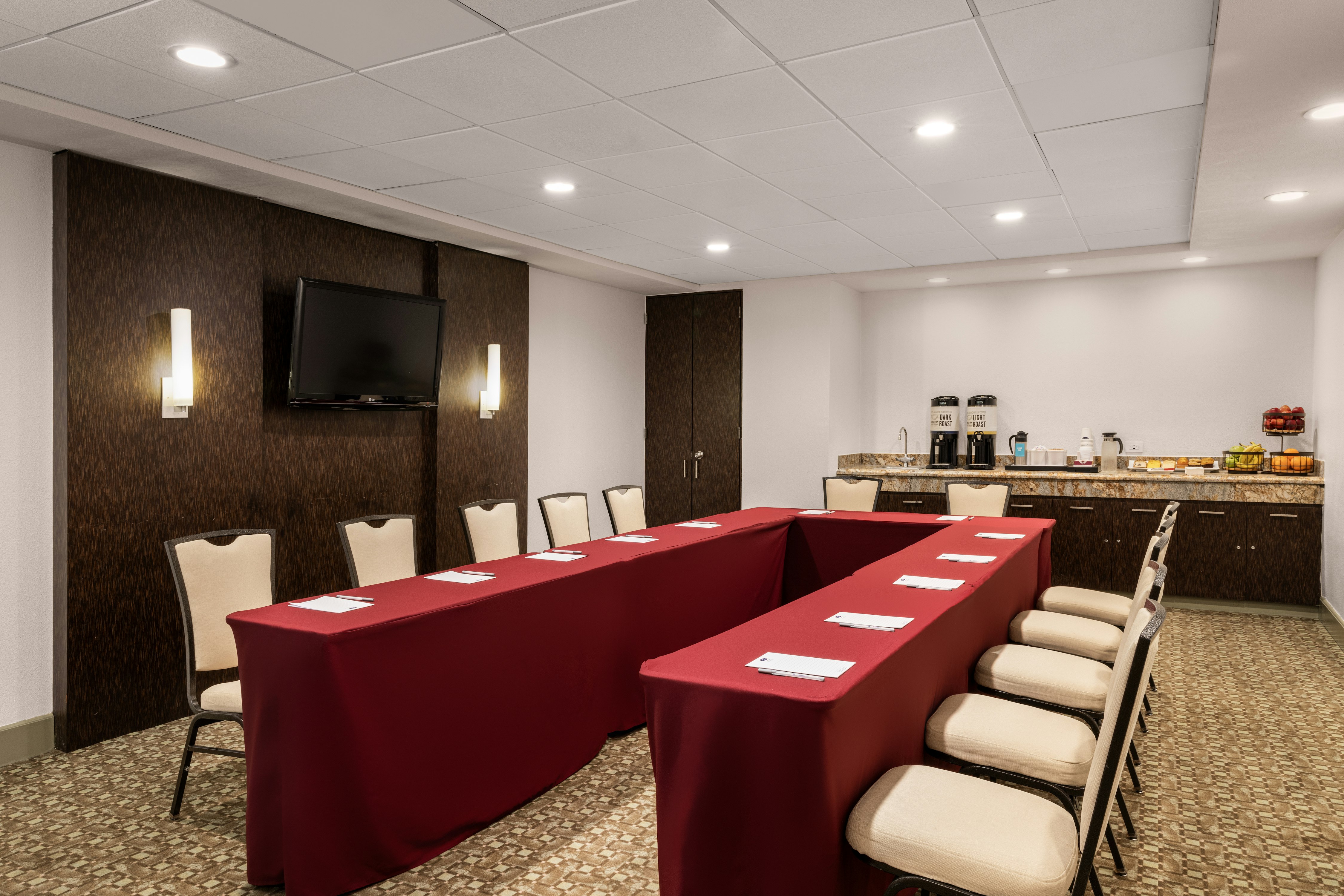 Hampton Inn Suites San Juan 57/67