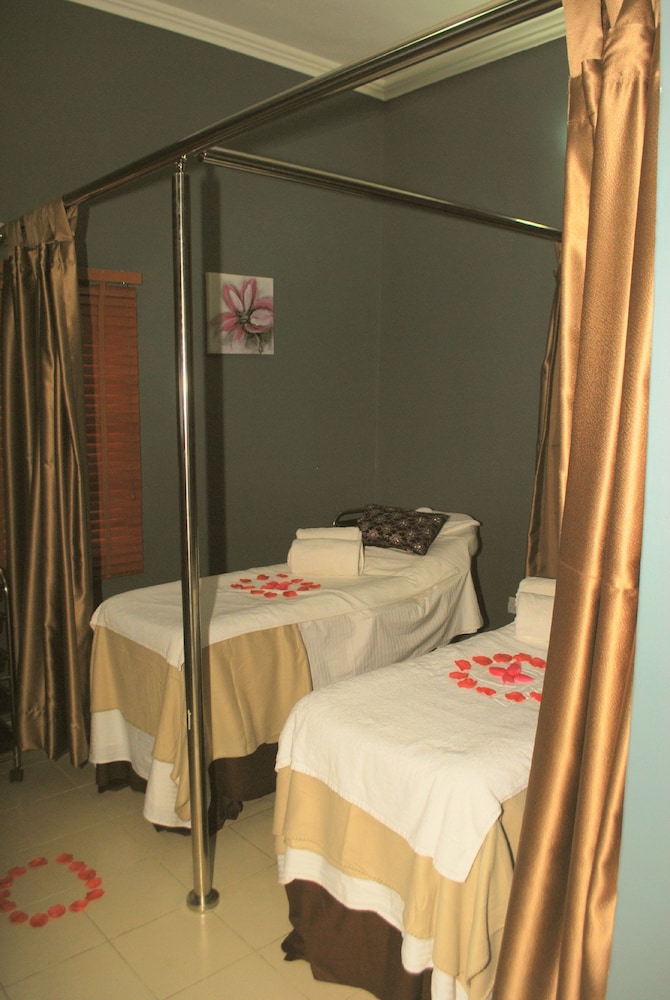 Morning Side Suites Etim Inyang 16/37