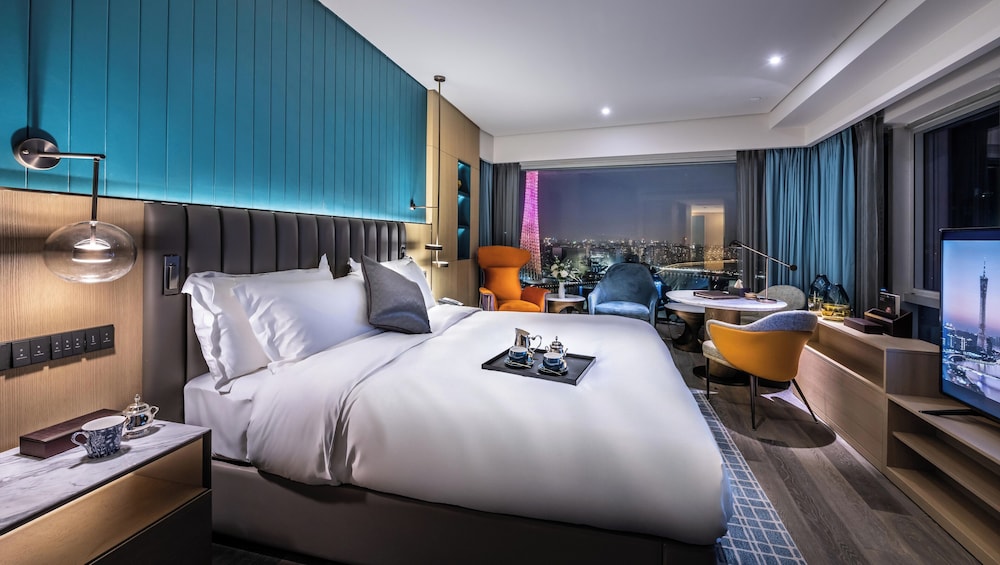 Elegant Hotel (Zhujiang New Town Canton Tower) 4/48