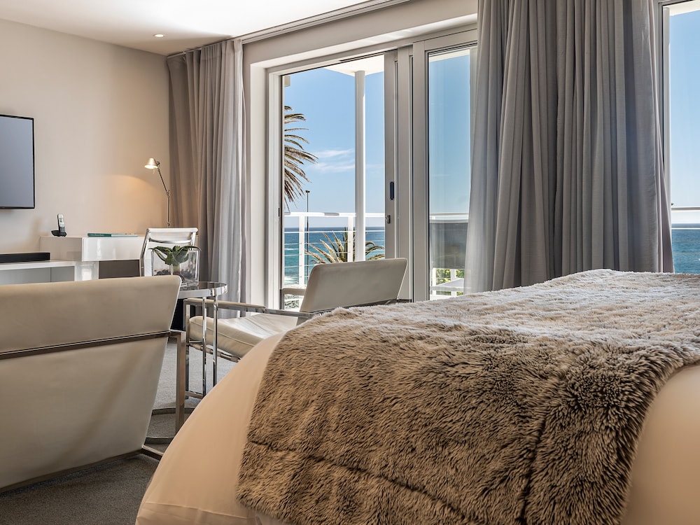 South Beach Camps Bay 20/44
