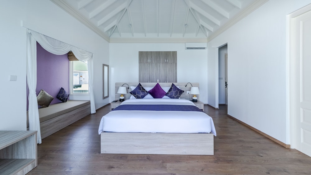 Ocean Villa, King Bed, with Pool