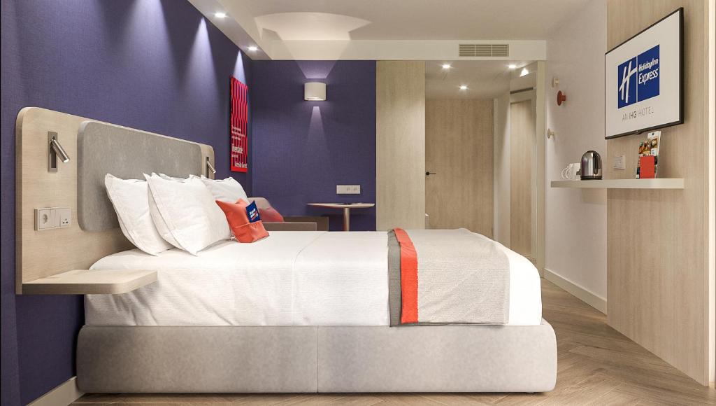 Room, King Bed