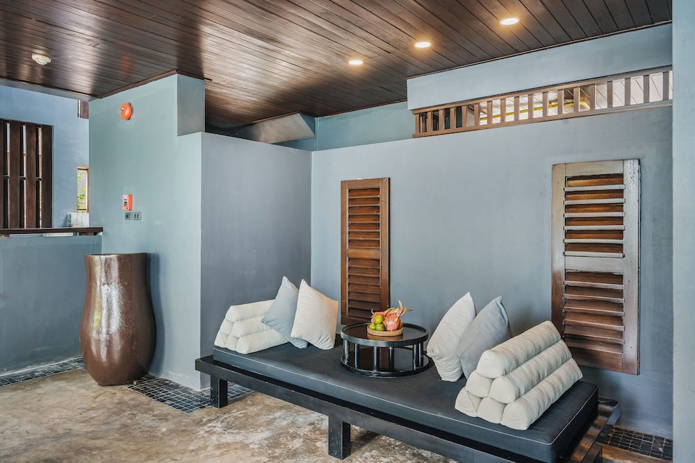 THE KALA SAMUI 29/50