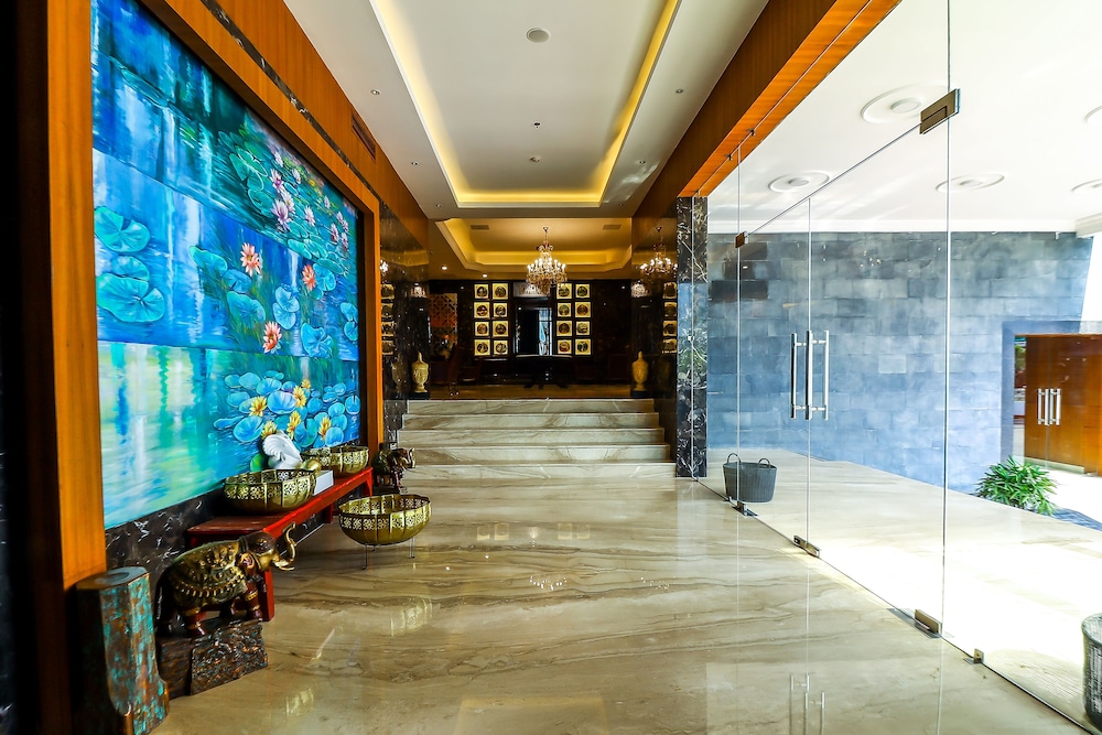 Hotel Piccadily 5/28