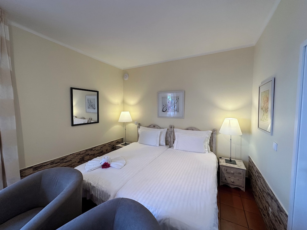 Superior, Twin Beds