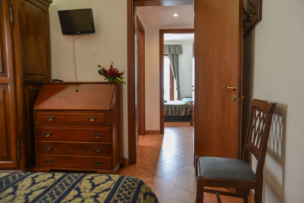 Boutique Hotel Brenzone 3/78