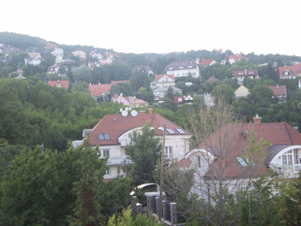 Helios Hotel Pension 68/73