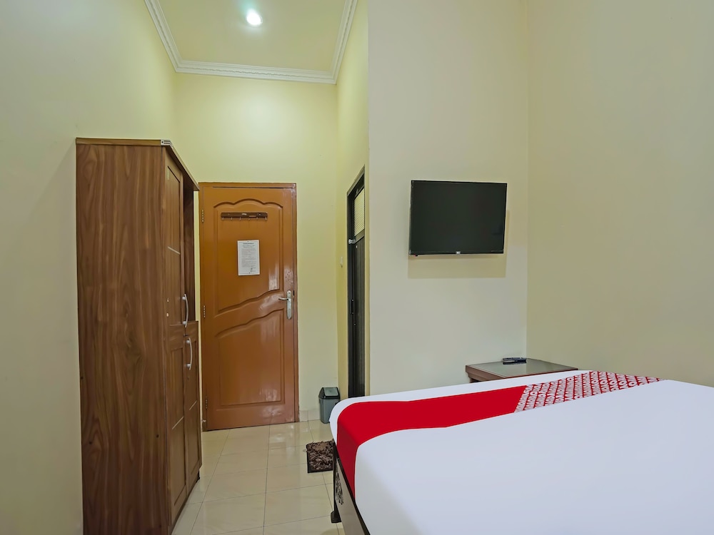 Oyo 335 Wisma Empat Lima 7/20