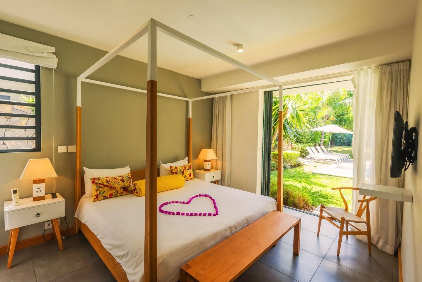 1 Bedroom, Pool, Superior, Villa, Queen Bed