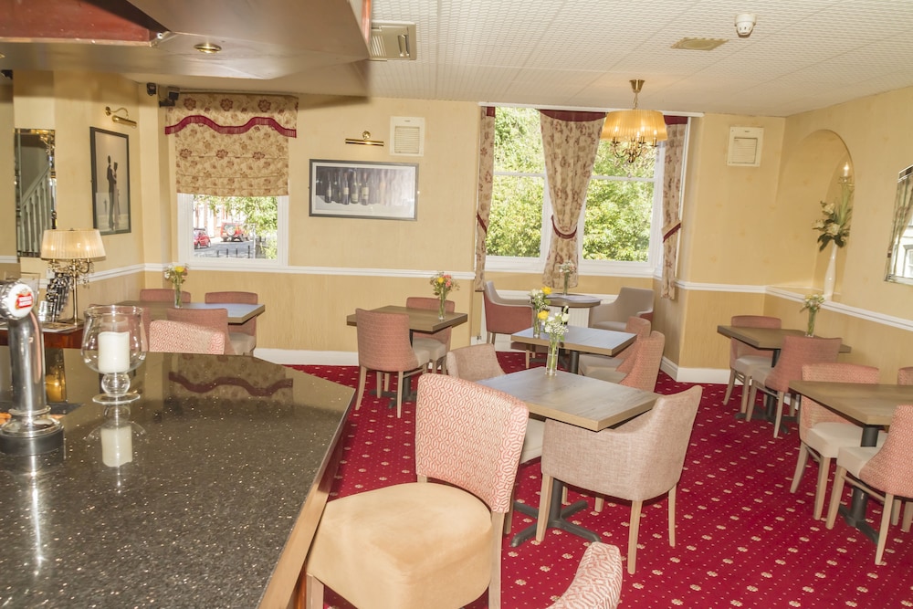 The Kingston Theatre Hotel 40/52