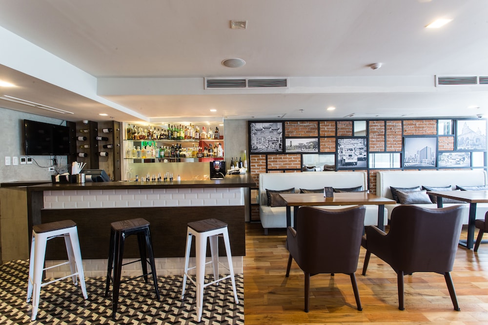 B Hotel Quezon City 26/39