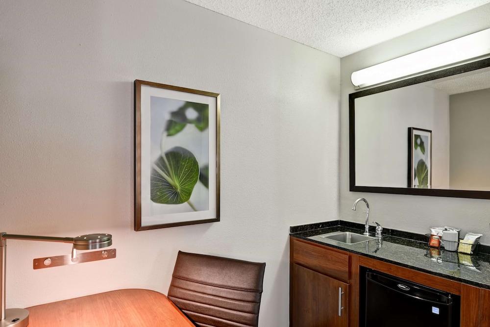 Hyatt Place Birmingham/Hoover 18/47