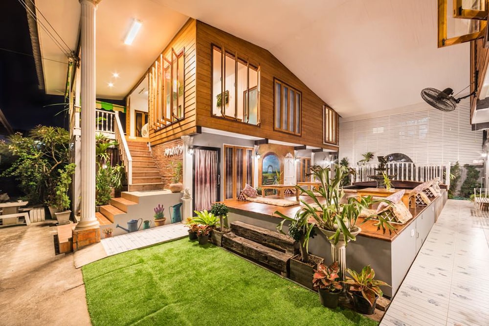 Aen Guy Boutique Hotel 69/73