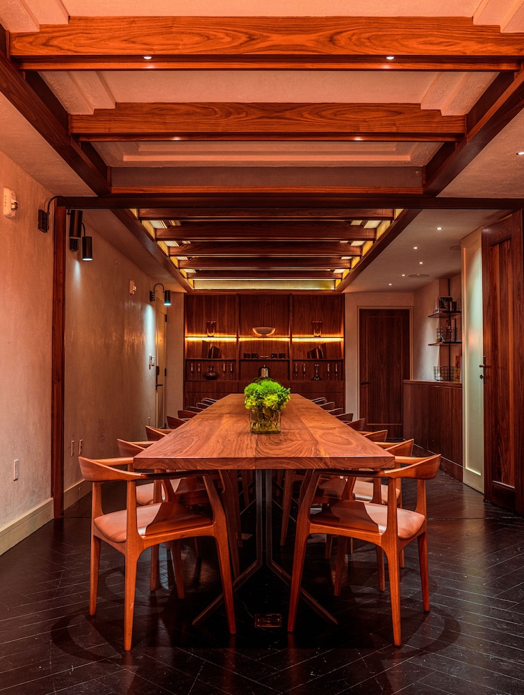 Walker Hotel Tribeca 48/51