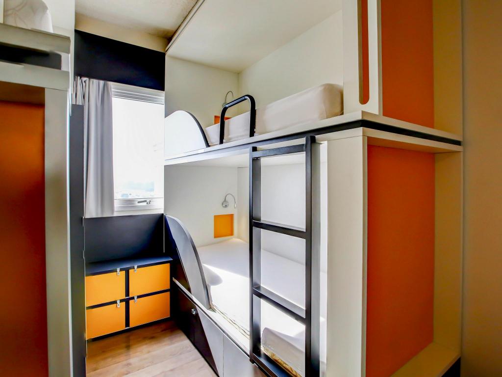 Apartment, Bunk Bed, Convertible Double Bed