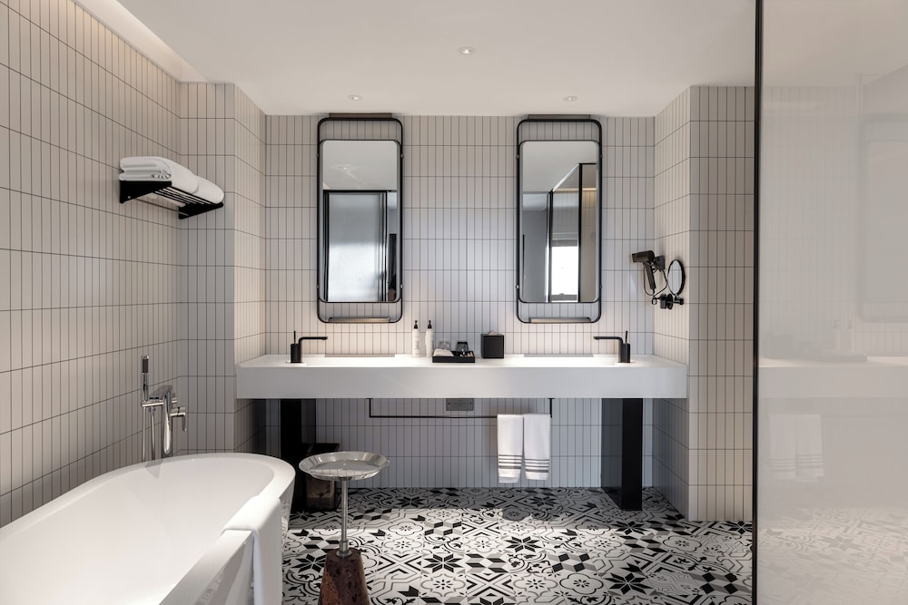Beijing Dongba Wanda Moments hotel 33/34