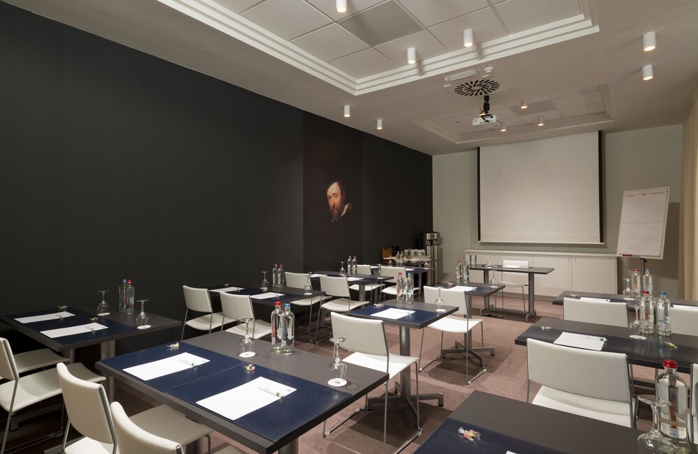 Holiday Inn Express Antwerp City North 70/76