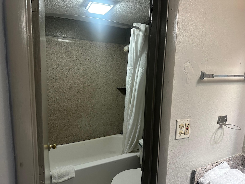غرفة ديلوكس بسرير كينج، La Casa Inn Albany Near Tifton US 82 7/7