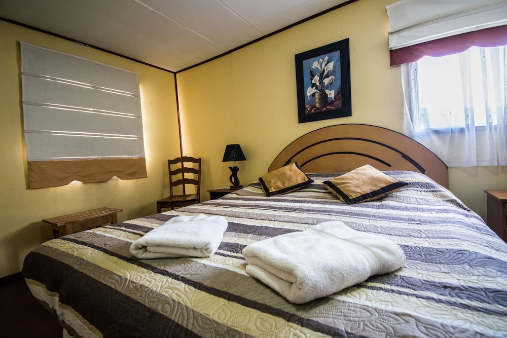 Hostal Alcazar 35/69