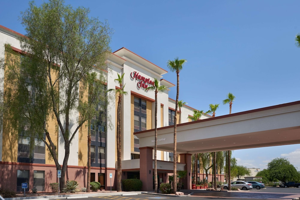Hampton Inn Phoenix/Glendale/Peoria 5/50