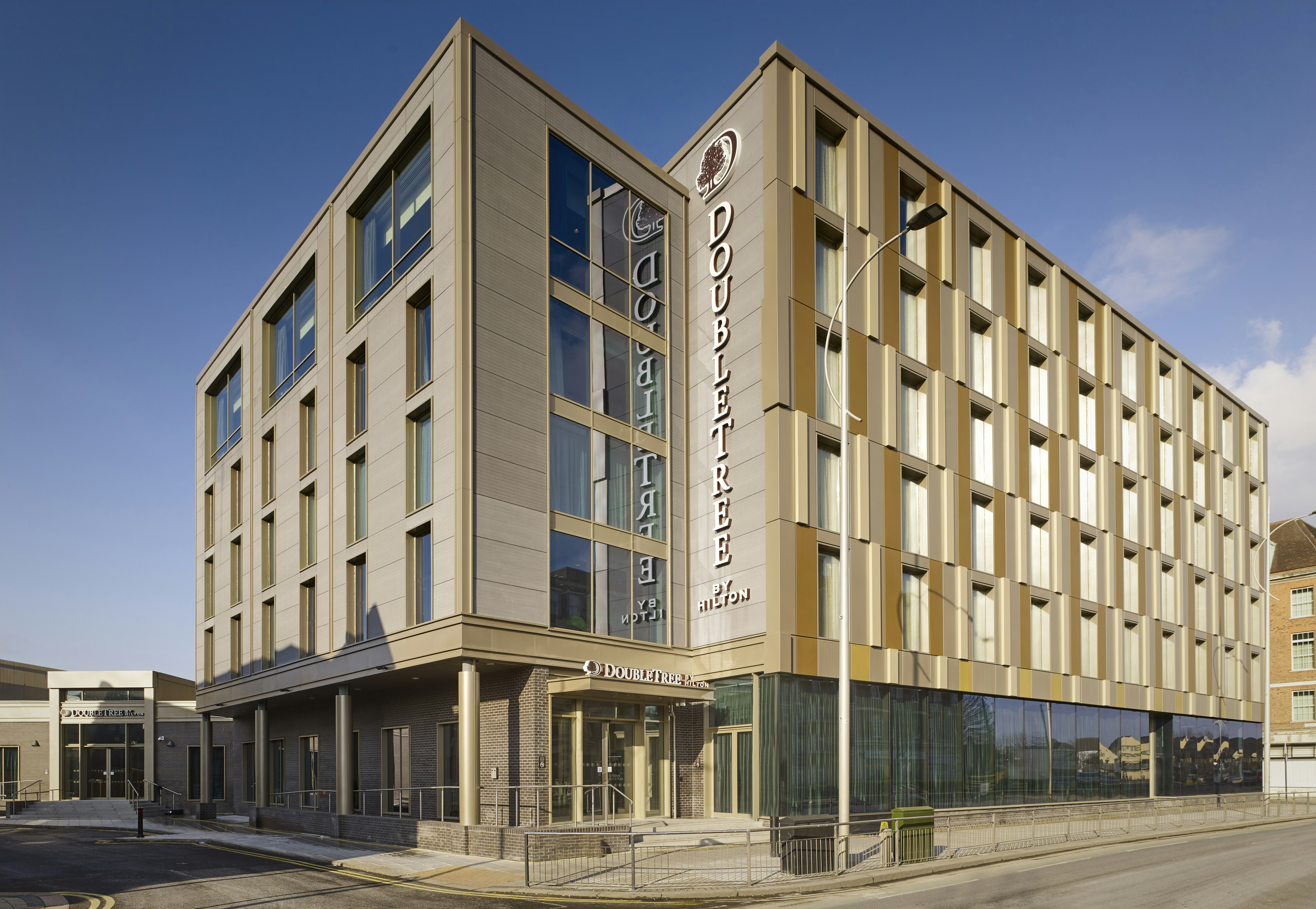 Doubletree By Hilton Hull 65/68