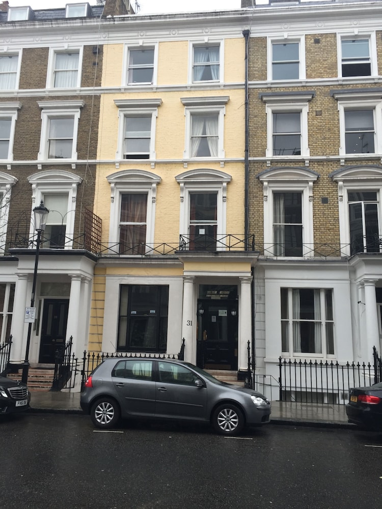 Anwar House 38/50