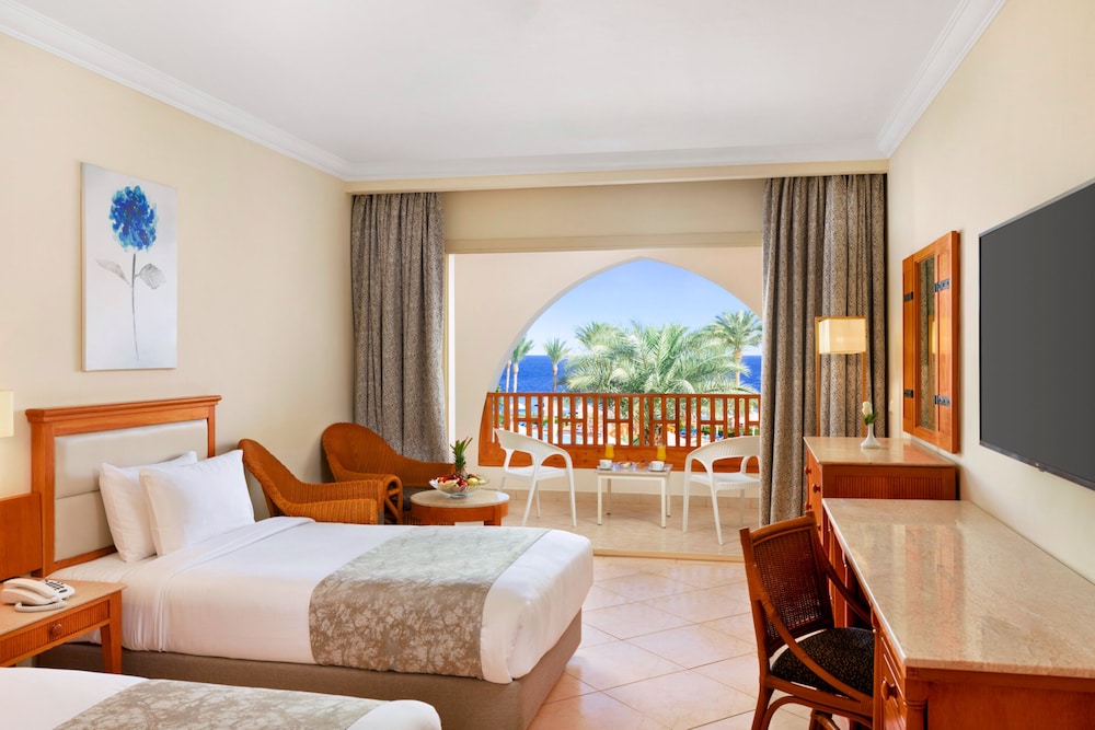 Superior Triple Room with Sea View