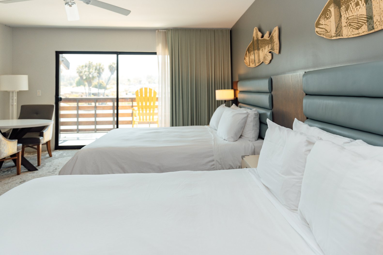 Lakehouse Hotel and Resort 43/100