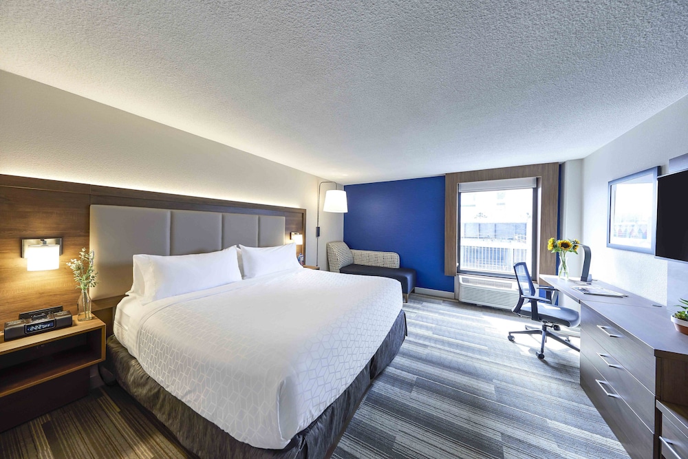 Holiday Inn Express Nashville Downtown 22/67
