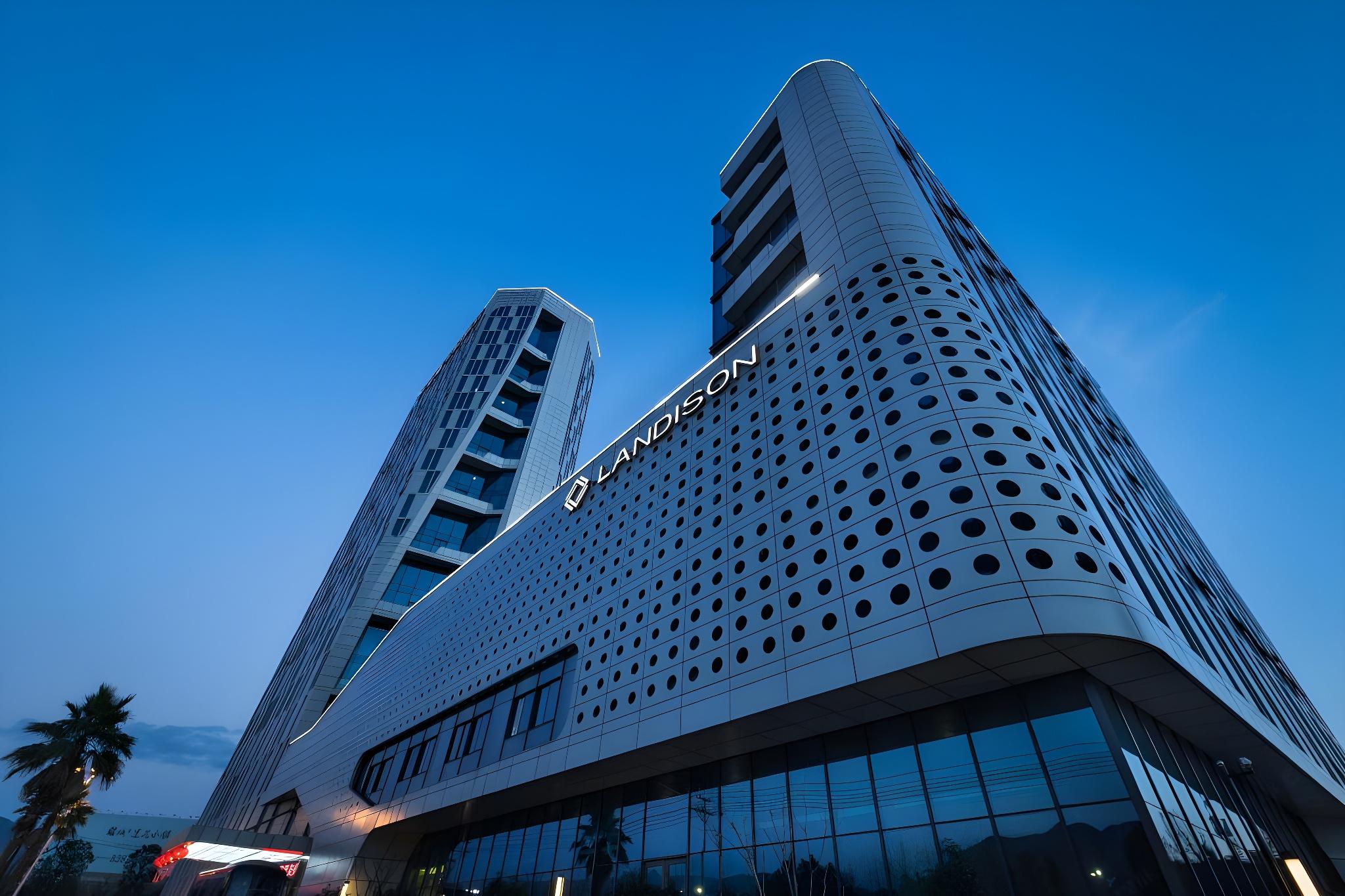 Leidisen Rongyuan Hotel 1/13