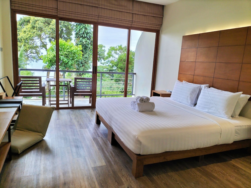 Nest Sense Resort 12/70