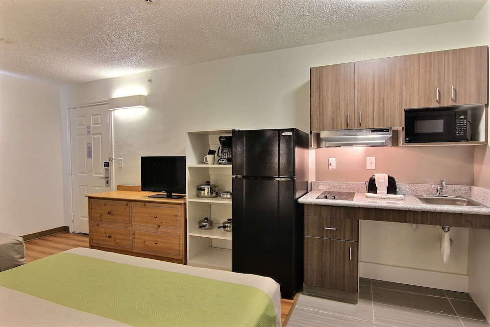 Studio 6 Extended Stay - Austin, TX - Midtown 43/59