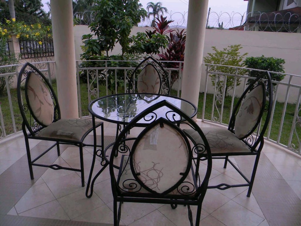 Acacia Lodge, North Legon(Haatso) 21/29