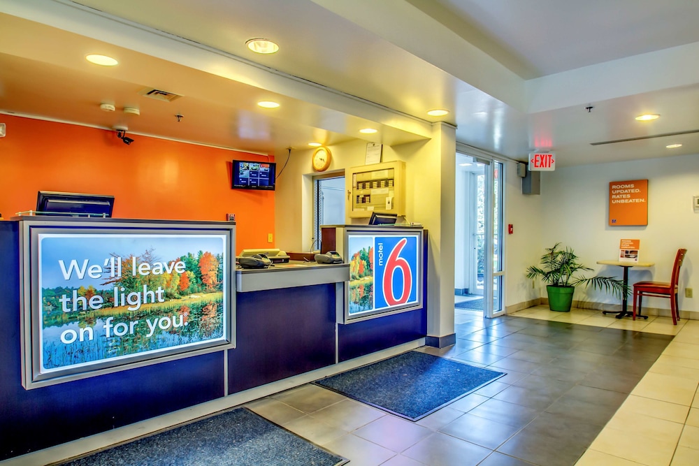 Motel6 Buffalo, NY - Airport - Williamsville 8/51
