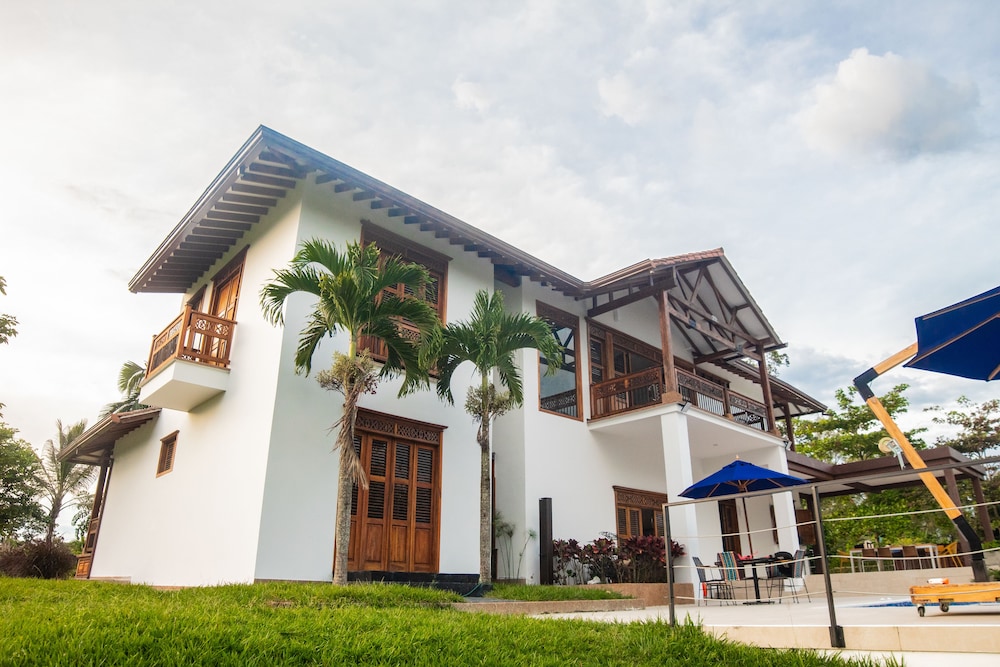 La Herencia Hotel 2/55