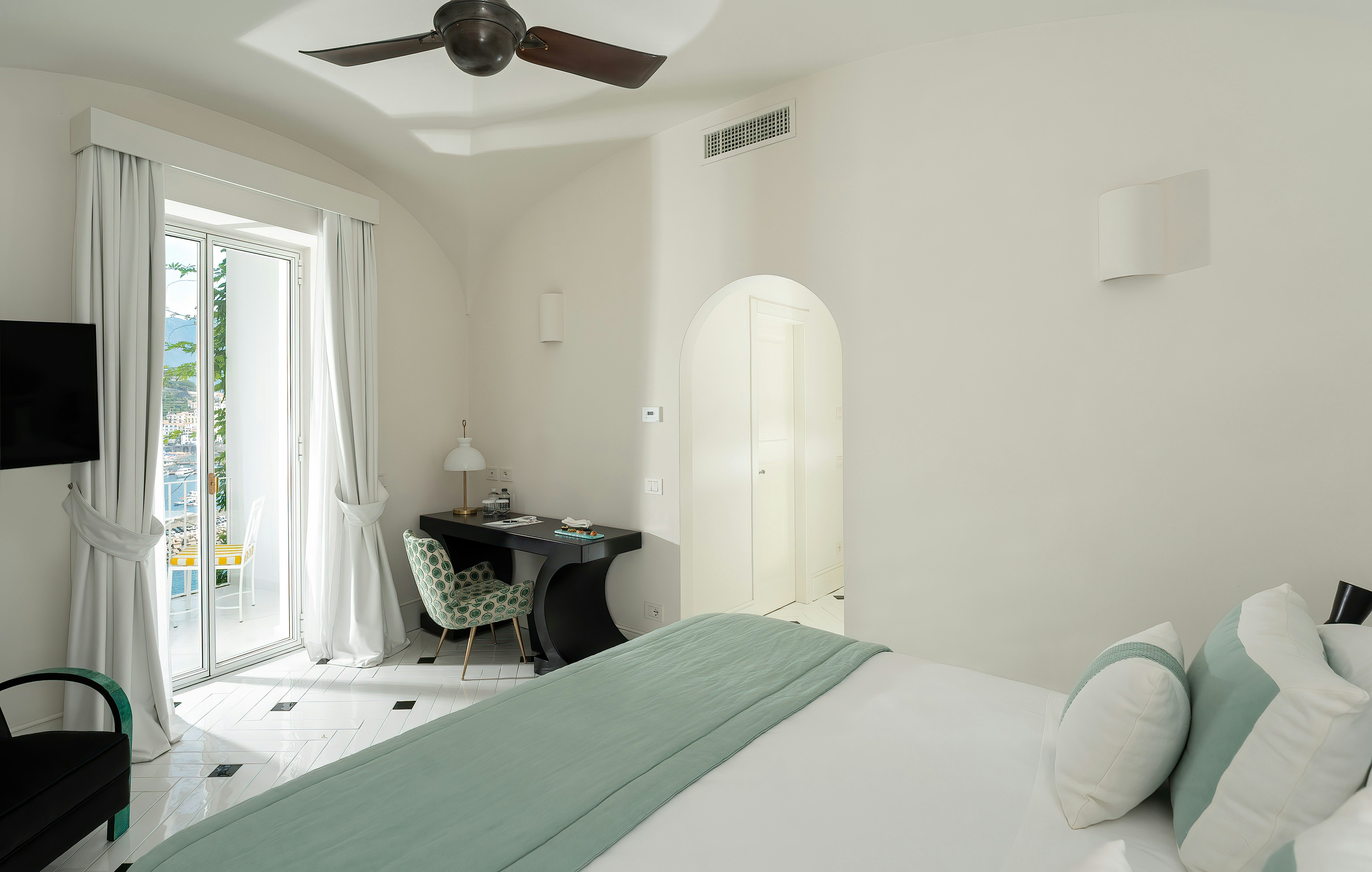 Miramalfi Hotel 11/85