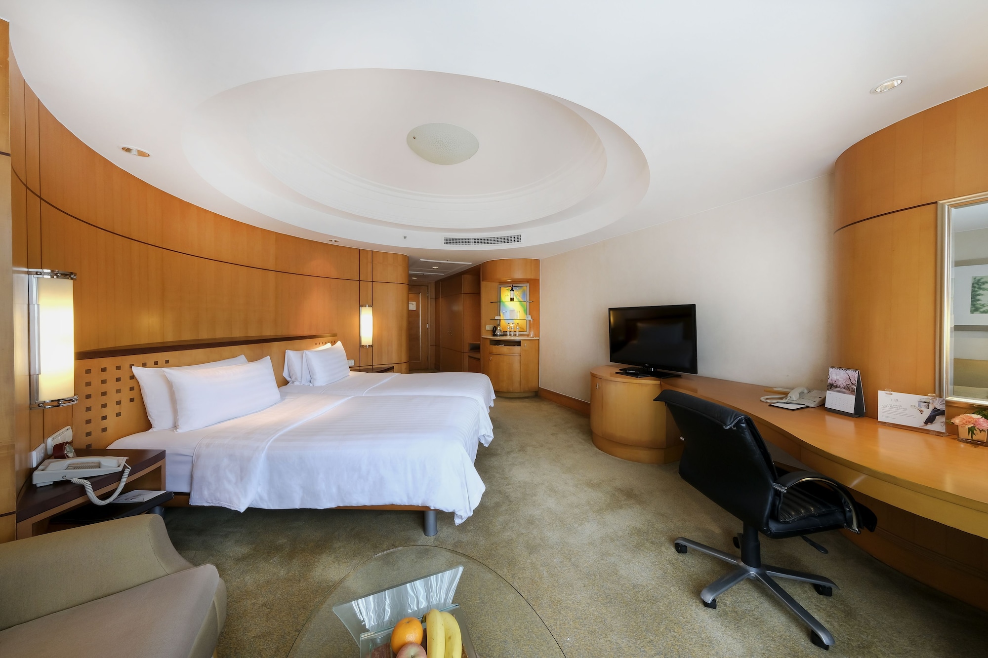 غرفة ديلوكس بسريرين منفصلين، Makati Shangri-La 10/10