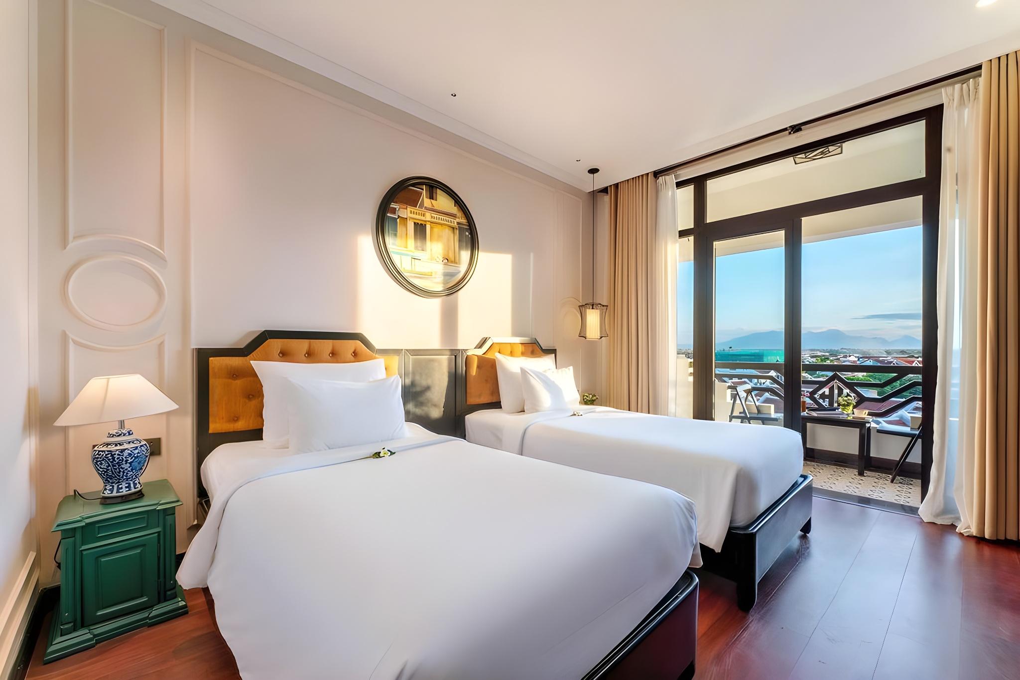 Deluxe, 2 Double Beds, City View