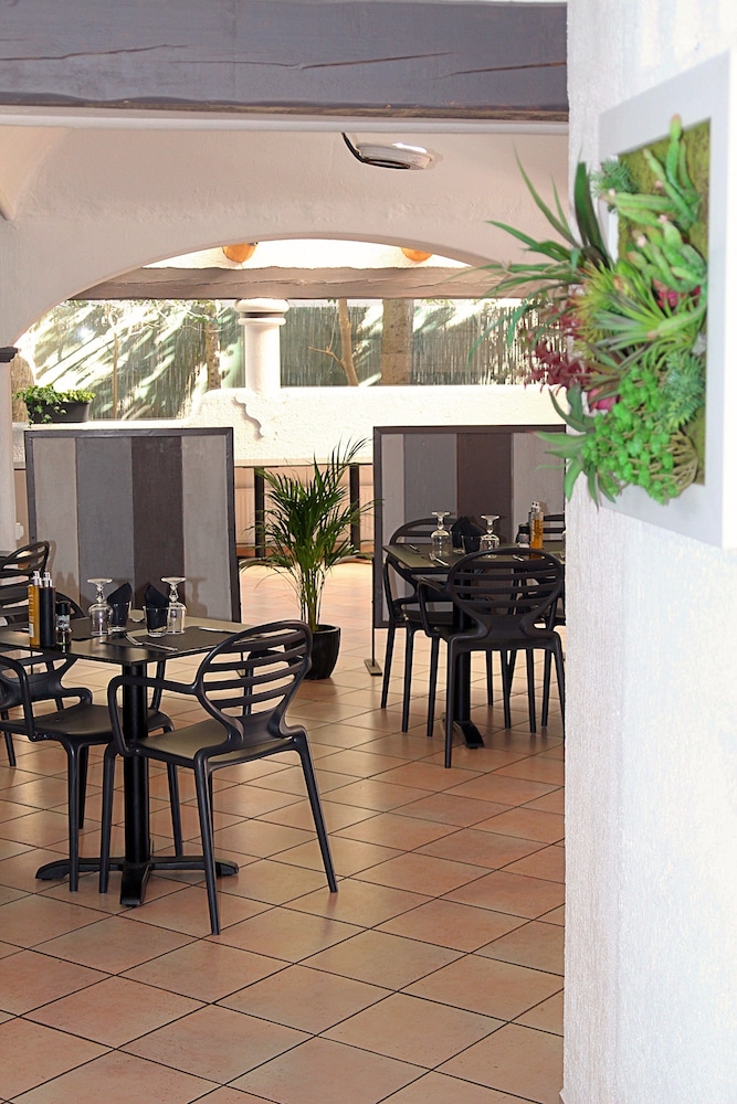 Hotel Aquarius 27/41
