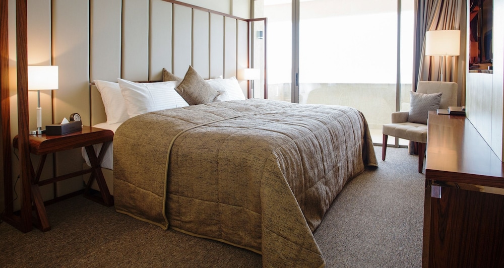 DELUXE, SEA VIEW