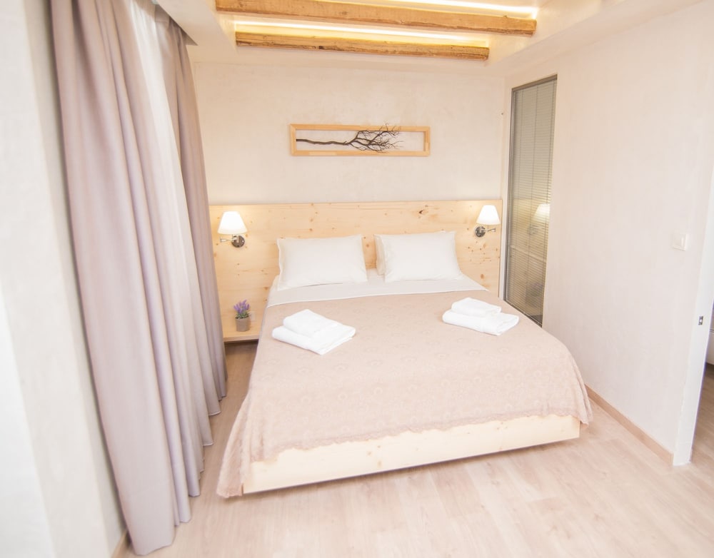 Panellinion Luxury Rooms 10/41