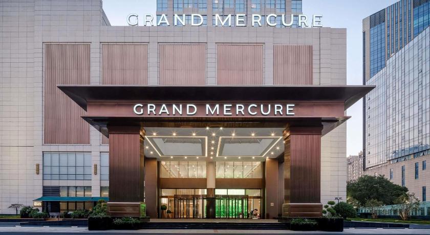 Grand Mercure Wuxi Huishan 3/76