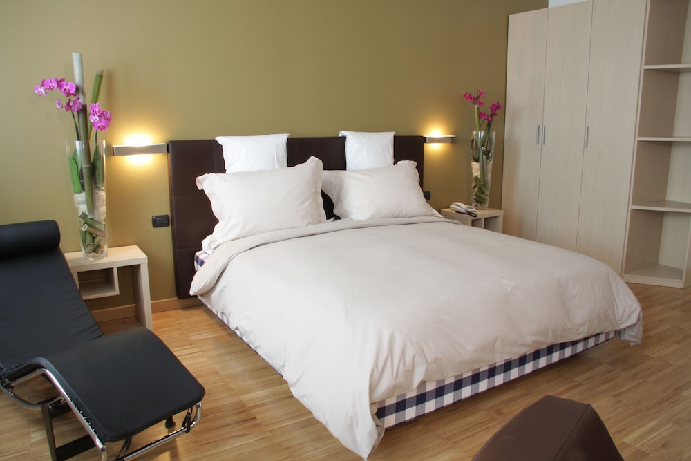 Euro Hotel Residence 11/42