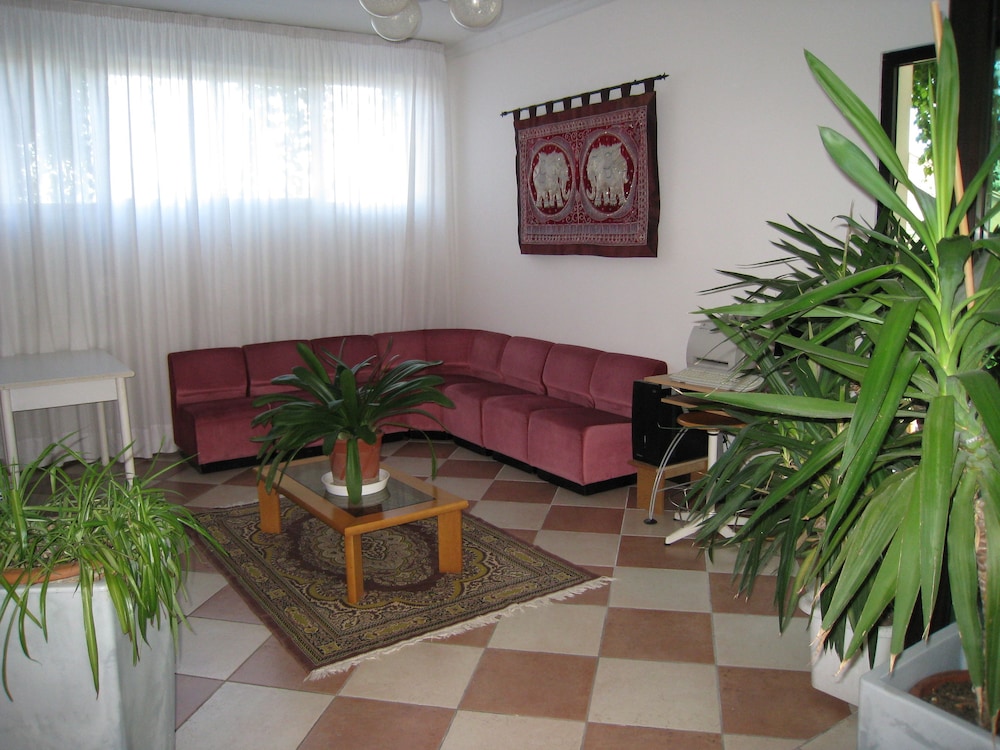 Albergo Boomerang 15/40