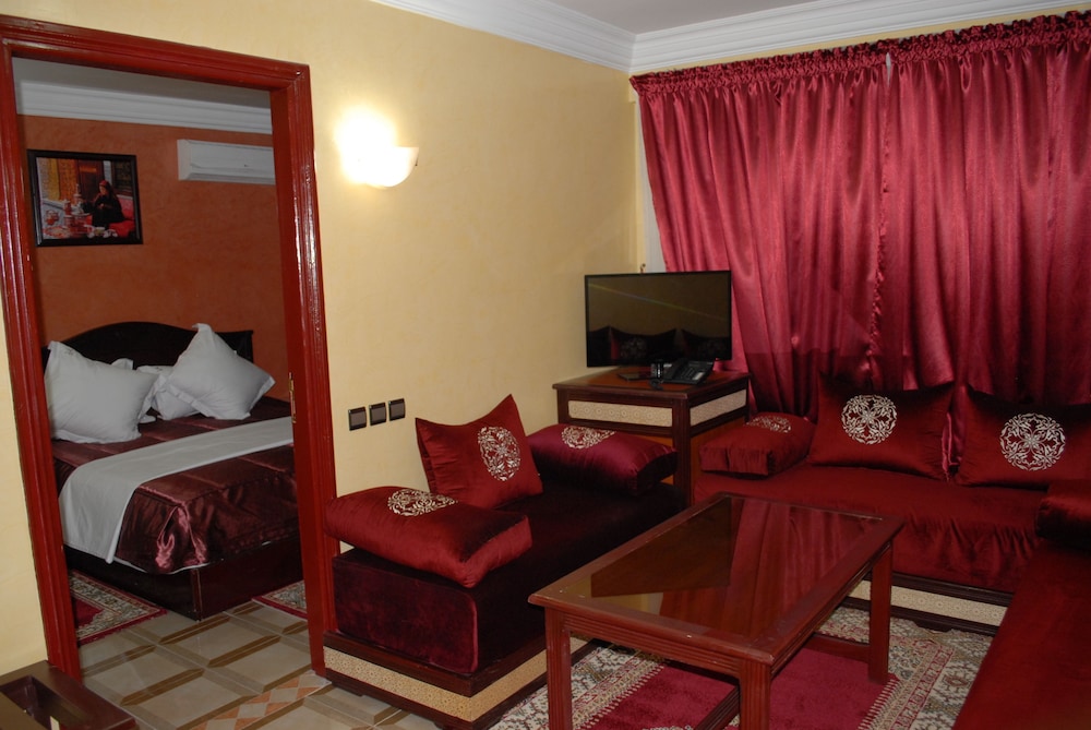 Hotel Les Ambassadeurs 36/64