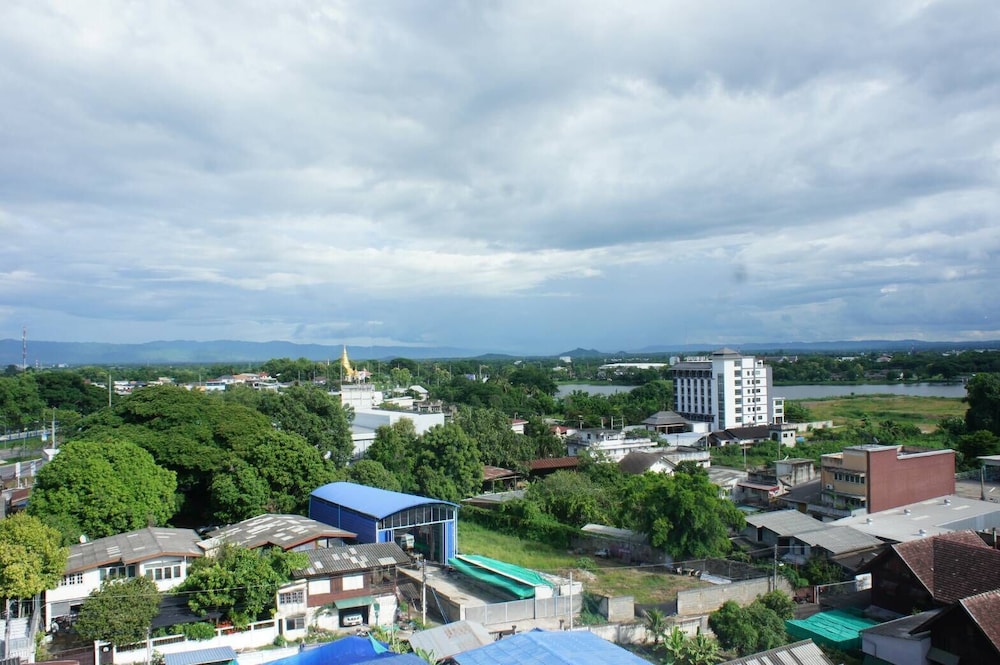 Km Kwanphayao Hotel 45/50